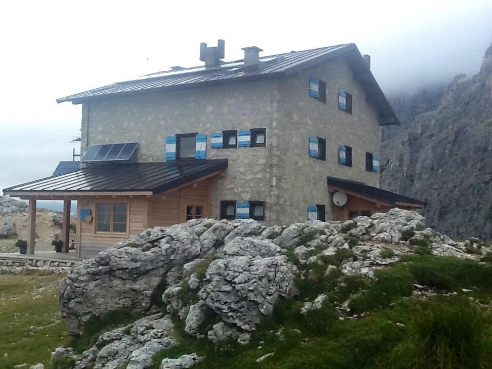 Rifugio Velo Della Madonna San Martino Di Castrozza Exterior photo